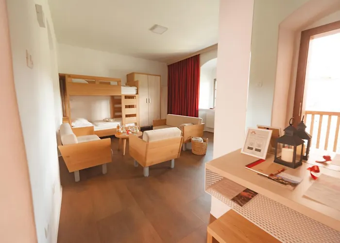 Rooms & Apartments Podsreda Castle