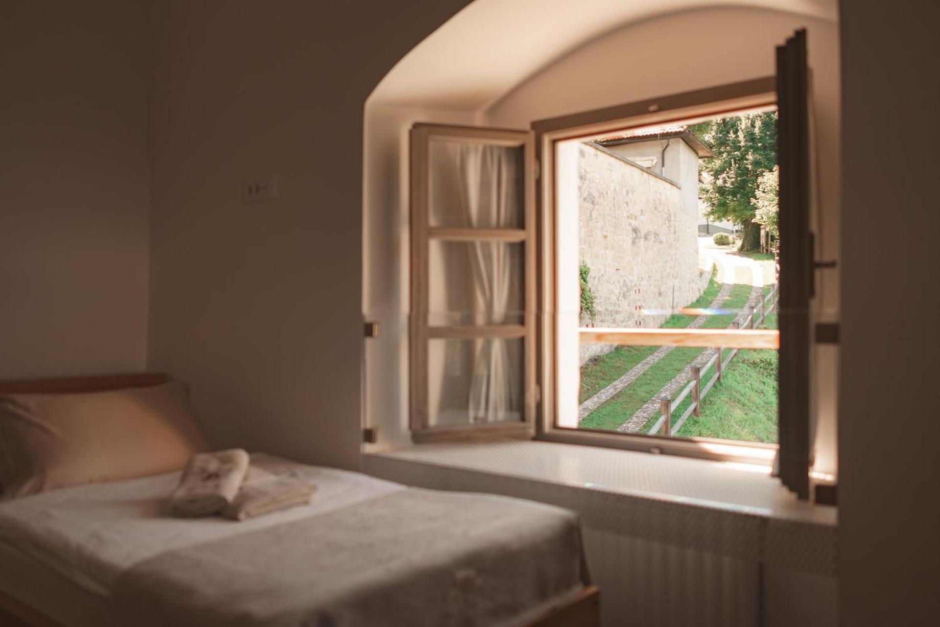 & Castle Apartment
